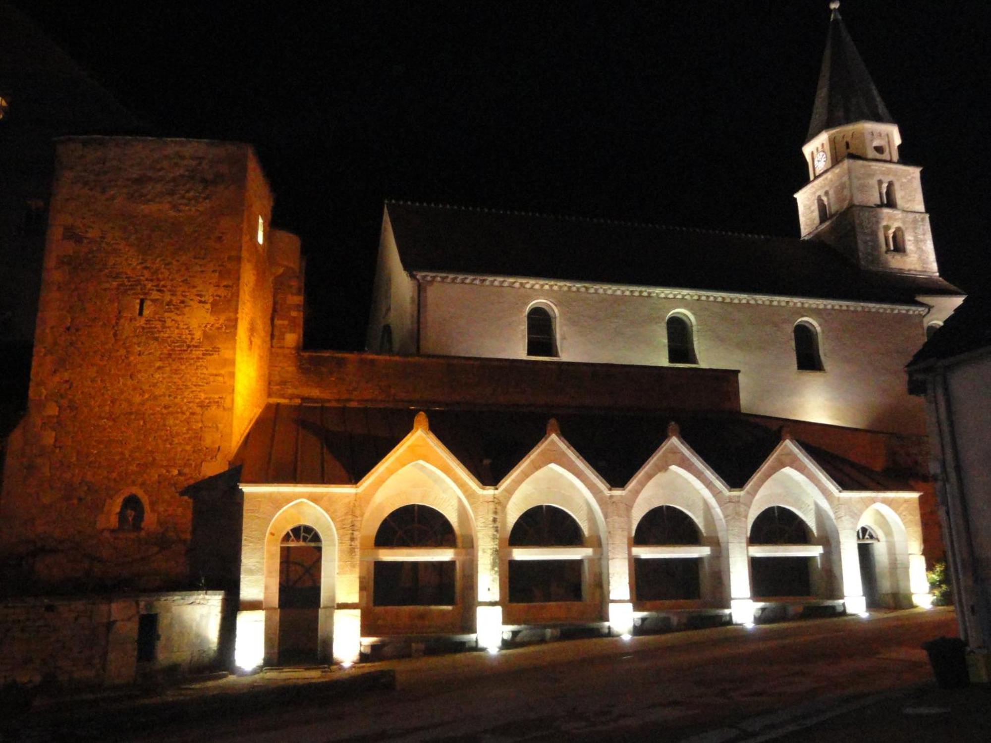 Le Puits Fortifie Salives Εξωτερικό φωτογραφία